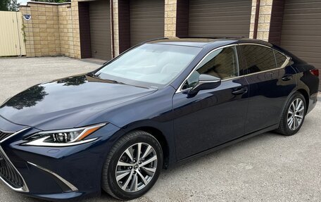Lexus ES VII, 2019 год, 3 920 000 рублей, 9 фотография