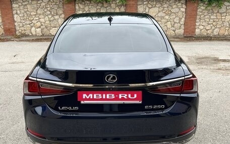 Lexus ES VII, 2019 год, 3 920 000 рублей, 6 фотография