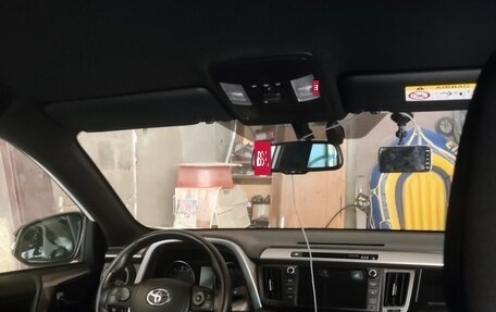 Toyota RAV4, 2019 год, 3 400 000 рублей, 6 фотография