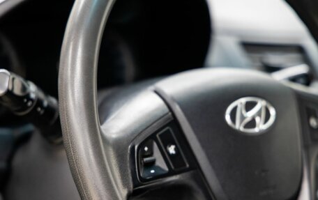 Hyundai Solaris II рестайлинг, 2013 год, 798 000 рублей, 19 фотография