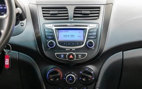 Hyundai Solaris II рестайлинг, 2013 год, 798 000 рублей, 20 фотография