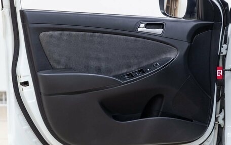 Hyundai Solaris II рестайлинг, 2013 год, 798 000 рублей, 32 фотография