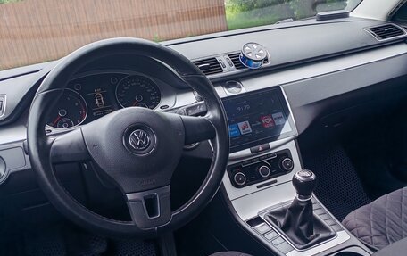 Volkswagen Passat B7, 2011 год, 1 225 000 рублей, 17 фотография