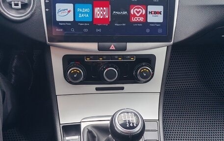 Volkswagen Passat B7, 2011 год, 1 225 000 рублей, 15 фотография