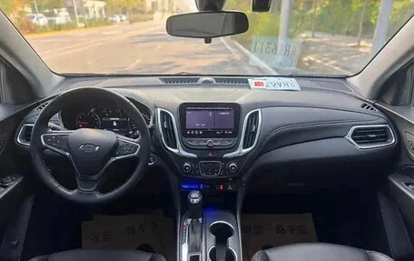 Chevrolet Equinox III, 2021 год, 1 800 060 рублей, 14 фотография