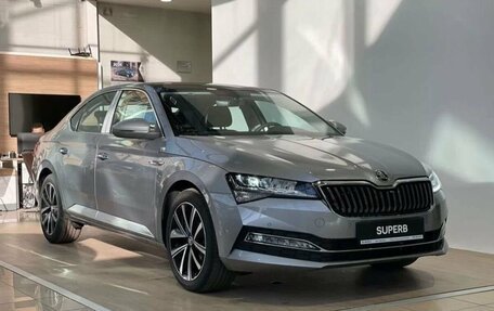 Skoda Superb III рестайлинг, 2025 год, 3 890 000 рублей, 2 фотография