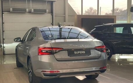 Skoda Superb III рестайлинг, 2025 год, 3 890 000 рублей, 5 фотография