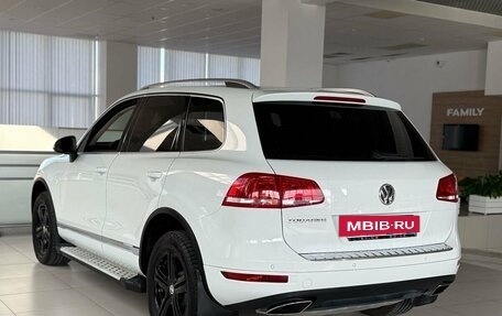 Volkswagen Touareg III, 2012 год, 2 020 000 рублей, 9 фотография