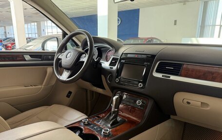 Volkswagen Touareg III, 2012 год, 2 020 000 рублей, 25 фотография