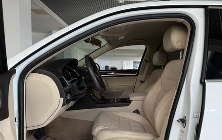 Volkswagen Touareg III, 2012 год, 2 020 000 рублей, 17 фотография