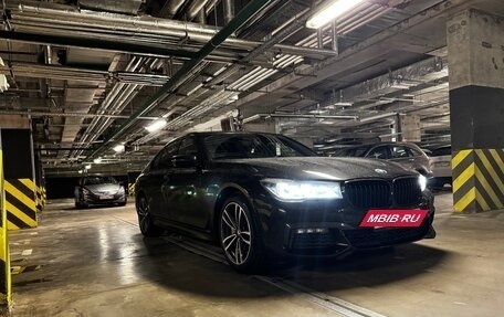 BMW 7 серия, 2018 год, 4 500 000 рублей, 3 фотография