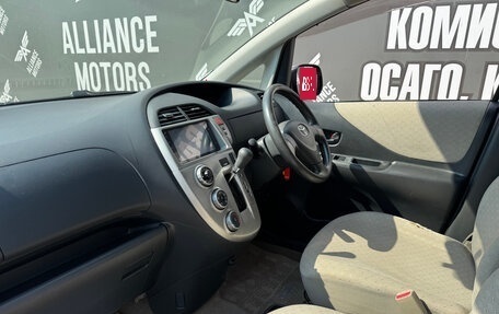 Toyota Ractis I, 2007 год, 580 000 рублей, 10 фотография