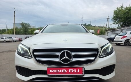 Mercedes-Benz E-Класс, 2016 год, 3 300 000 рублей, 3 фотография