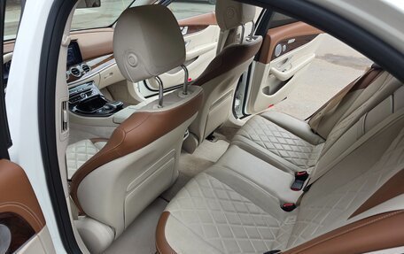 Mercedes-Benz E-Класс, 2016 год, 3 300 000 рублей, 15 фотография