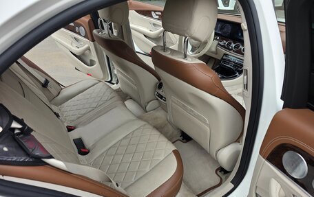 Mercedes-Benz E-Класс, 2016 год, 3 300 000 рублей, 16 фотография