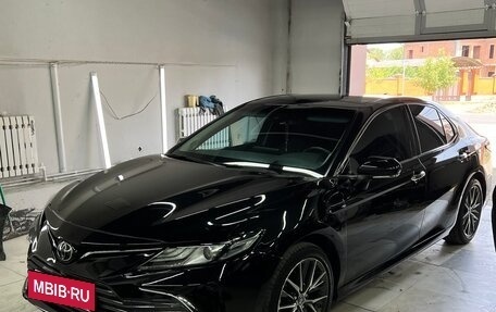 Toyota Camry, 2023 год, 3 200 000 рублей, 3 фотография