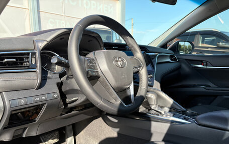 Toyota Camry, 2018 год, 1 899 000 рублей, 22 фотография
