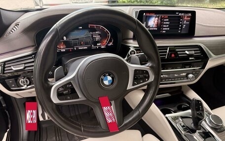 BMW 5 серия, 2019 год, 5 300 000 рублей, 10 фотография