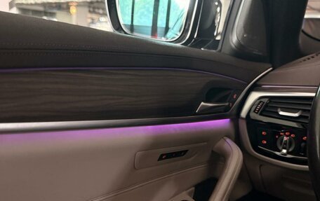 BMW 5 серия, 2019 год, 5 300 000 рублей, 17 фотография