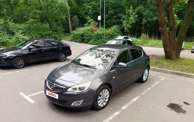 Opel Astra J, 2011 год, 670 000 рублей, 1 фотография