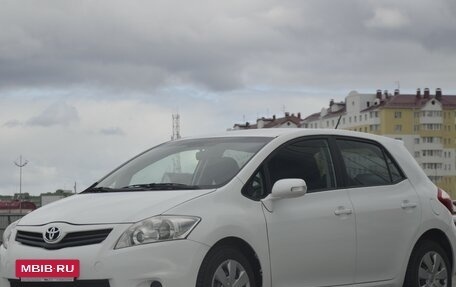 Toyota Auris II, 2012 год, 930 000 рублей, 2 фотография