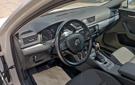 Skoda Superb III рестайлинг, 2019 год, 2 190 000 рублей, 19 фотография