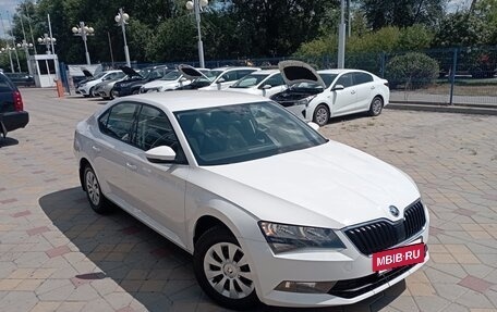 Skoda Superb III рестайлинг, 2019 год, 2 190 000 рублей, 12 фотография