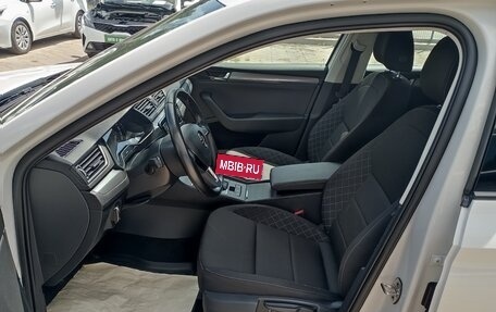 Skoda Superb III рестайлинг, 2019 год, 2 190 000 рублей, 17 фотография