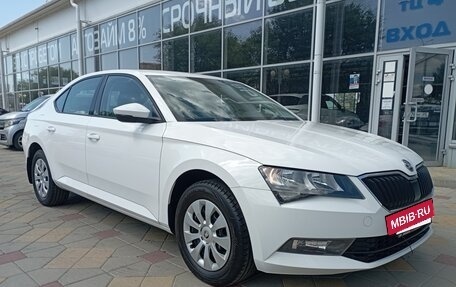Skoda Superb III рестайлинг, 2019 год, 2 190 000 рублей, 31 фотография