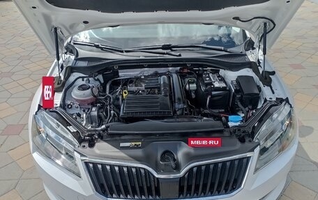 Skoda Superb III рестайлинг, 2019 год, 2 190 000 рублей, 24 фотография