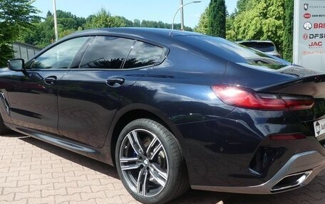 BMW 8 серия, 2022 год, 10 750 000 рублей, 4 фотография