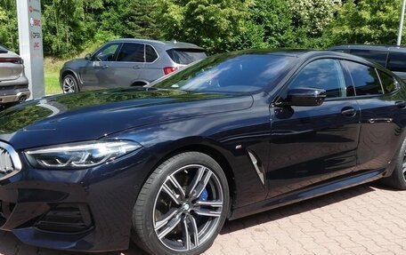 BMW 8 серия, 2022 год, 10 750 000 рублей, 2 фотография