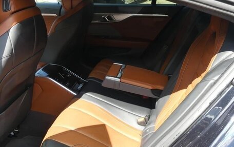 BMW 8 серия, 2022 год, 10 750 000 рублей, 12 фотография