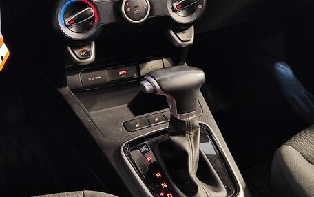 KIA Rio IV, 2021 год, 1 789 000 рублей, 10 фотография