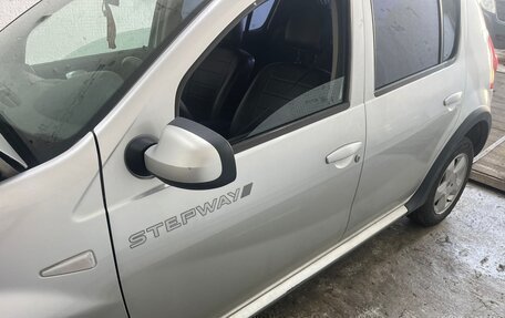 Renault Sandero I, 2014 год, 485 000 рублей, 4 фотография