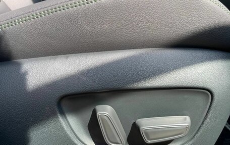 Toyota RAV4, 2025 год, 3 750 000 рублей, 25 фотография