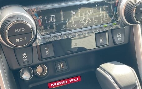 Toyota RAV4, 2025 год, 3 750 000 рублей, 20 фотография
