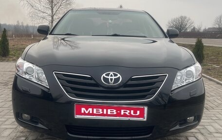 Toyota Camry, 2008 год, 1 030 000 рублей, 1 фотография