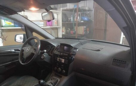 Opel Zafira B, 2011 год, 625 000 рублей, 5 фотография