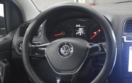 Volkswagen Polo VI (EU Market), 2017 год, 999 000 рублей, 10 фотография