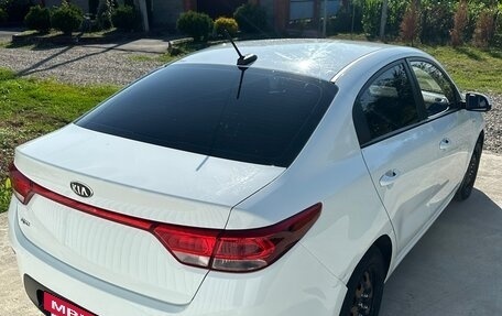 KIA Rio IV, 2018 год, 899 000 рублей, 6 фотография