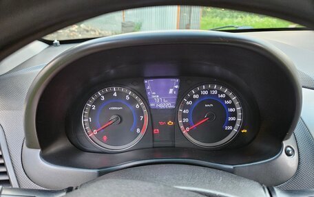 Hyundai Solaris II рестайлинг, 2014 год, 800 000 рублей, 13 фотография