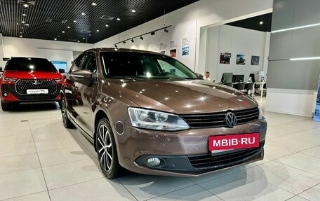 Volkswagen Jetta VI, 2014 год, 829 000 рублей, 3 фотография