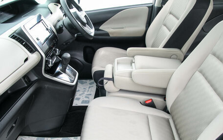 Nissan Serena IV, 2018 год, 2 449 000 рублей, 26 фотография