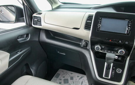 Nissan Serena IV, 2018 год, 2 449 000 рублей, 25 фотография