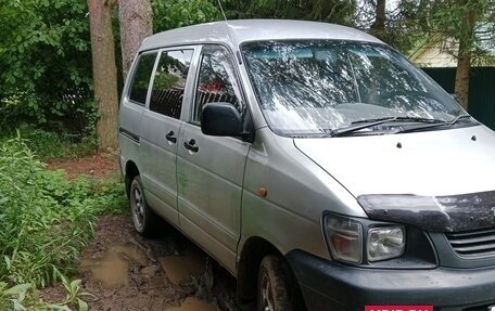 Toyota Lite Ace IV, 2002 год, 500 000 рублей, 2 фотография