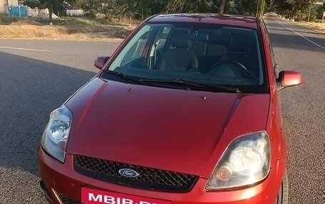 Ford Fiesta, 2008 год, 395 000 рублей, 2 фотография