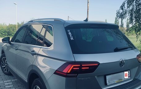 Volkswagen Tiguan II, 2018 год, 2 400 000 рублей, 7 фотография