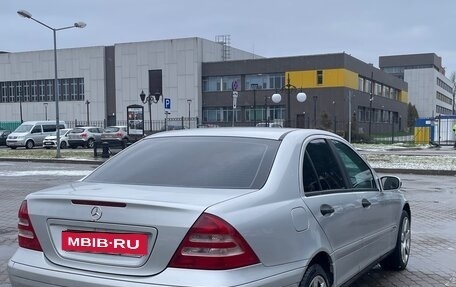 Mercedes-Benz C-Класс, 2005 год, 555 555 рублей, 4 фотография