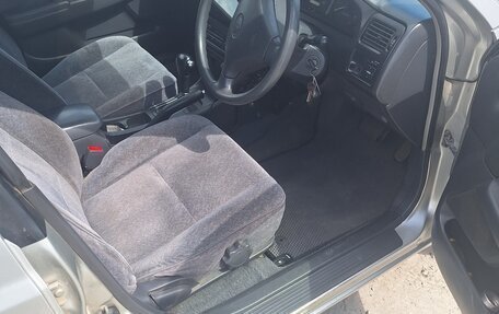 Toyota Carina, 2001 год, 440 000 рублей, 18 фотография
